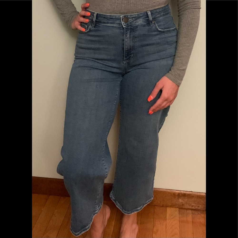Loft 3/4 wide leg jeans!